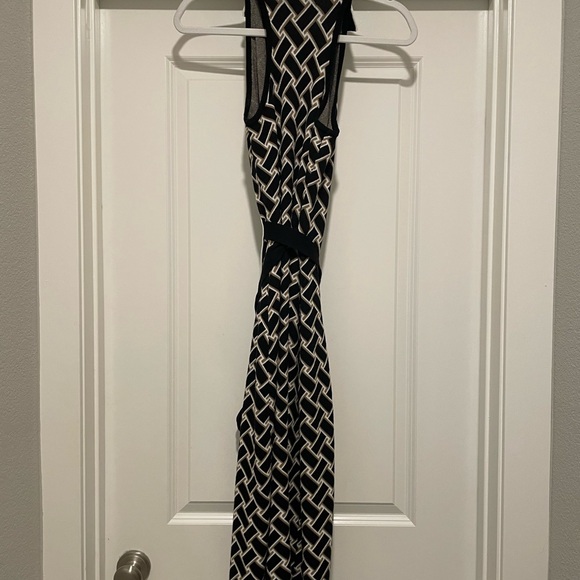 Diane Von Furstenberg Black and Cream Knit Top - Picture 3 of 3